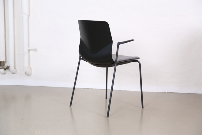Four Design Stol Four Sure 44 PM Danielsen Four Design Stol Four Sure 44 PM Danielsen